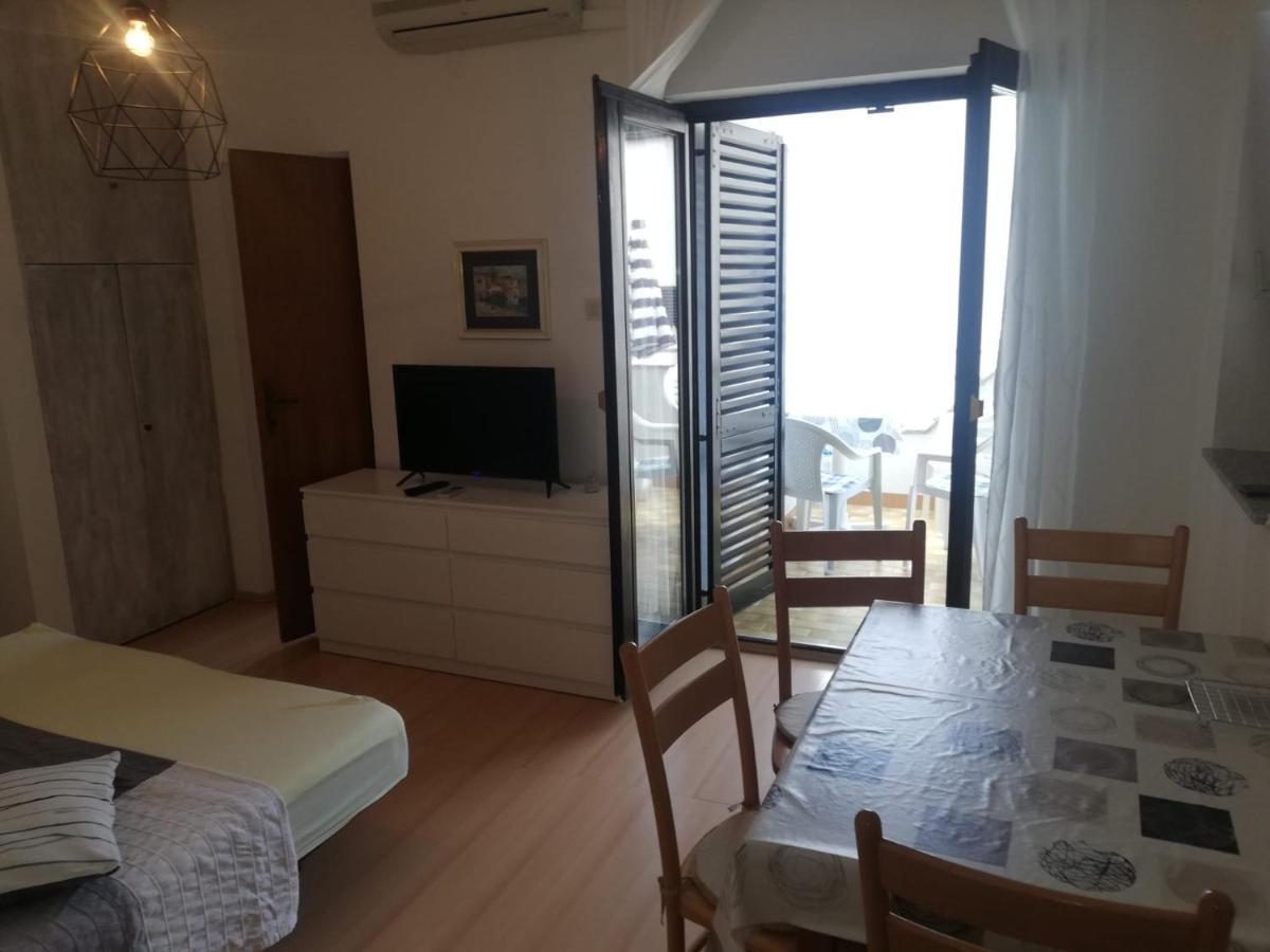 Apartamento Iva/Sepac 1 Krk Town Exterior foto
